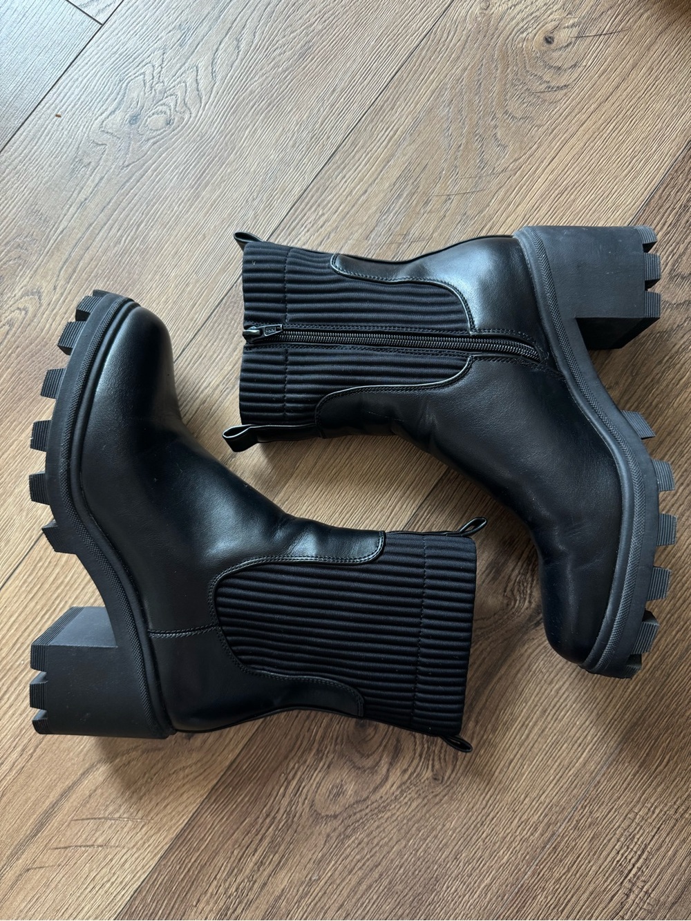A new day Chunky Black Ribbed Chelsea Boots - Women's